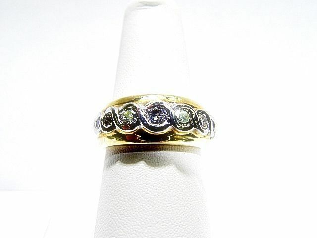 DIAMOND 7 ROUND BRILLIANT SHAPE BEZEL SET DIAMOND BAND