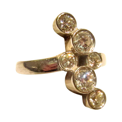 DIAMOND SIX ROUND BRILLIANT SHAPE TOP SET RING