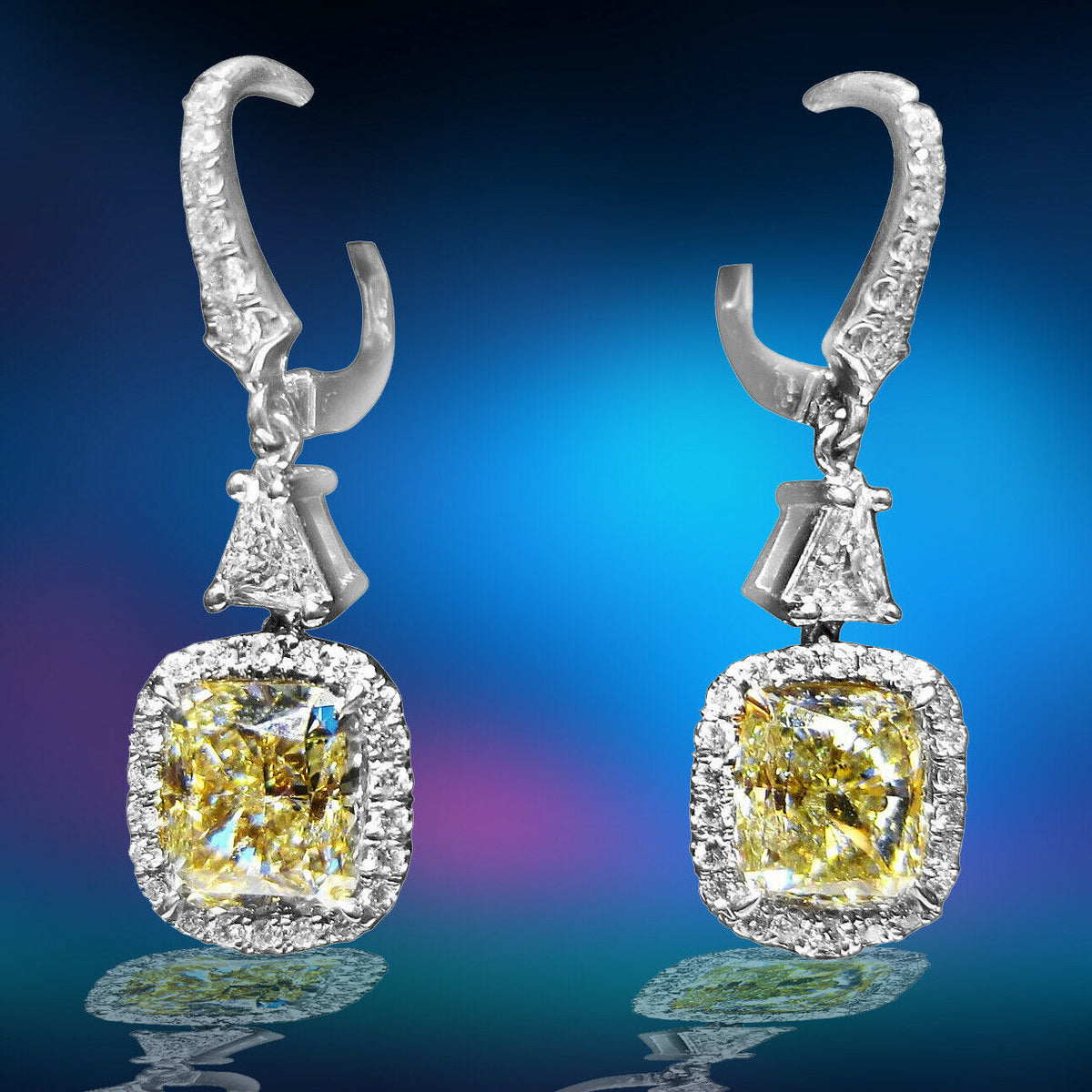 DIAMOND FANCY YELLOW CUSHION BRILLIANT TWO SET ROUND BRILLI9ANT TRILLION DIAMOND