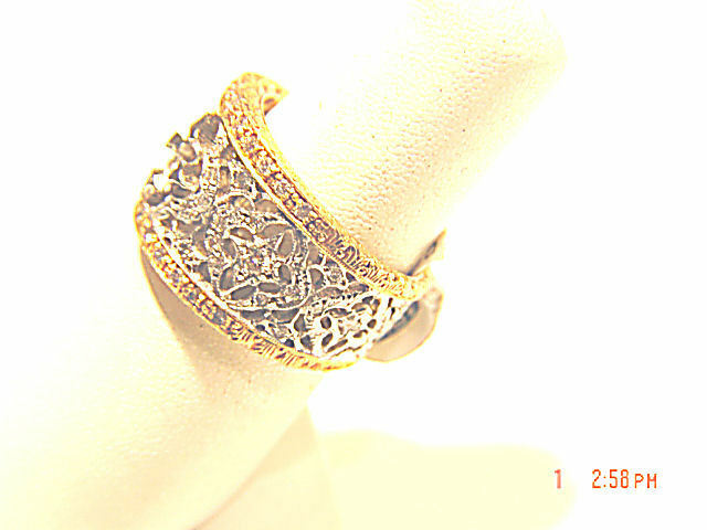 DIAMOND ROUND BRILLIANT TWO TONE GOLD SETTING ETERNITY DIAMOND BAND