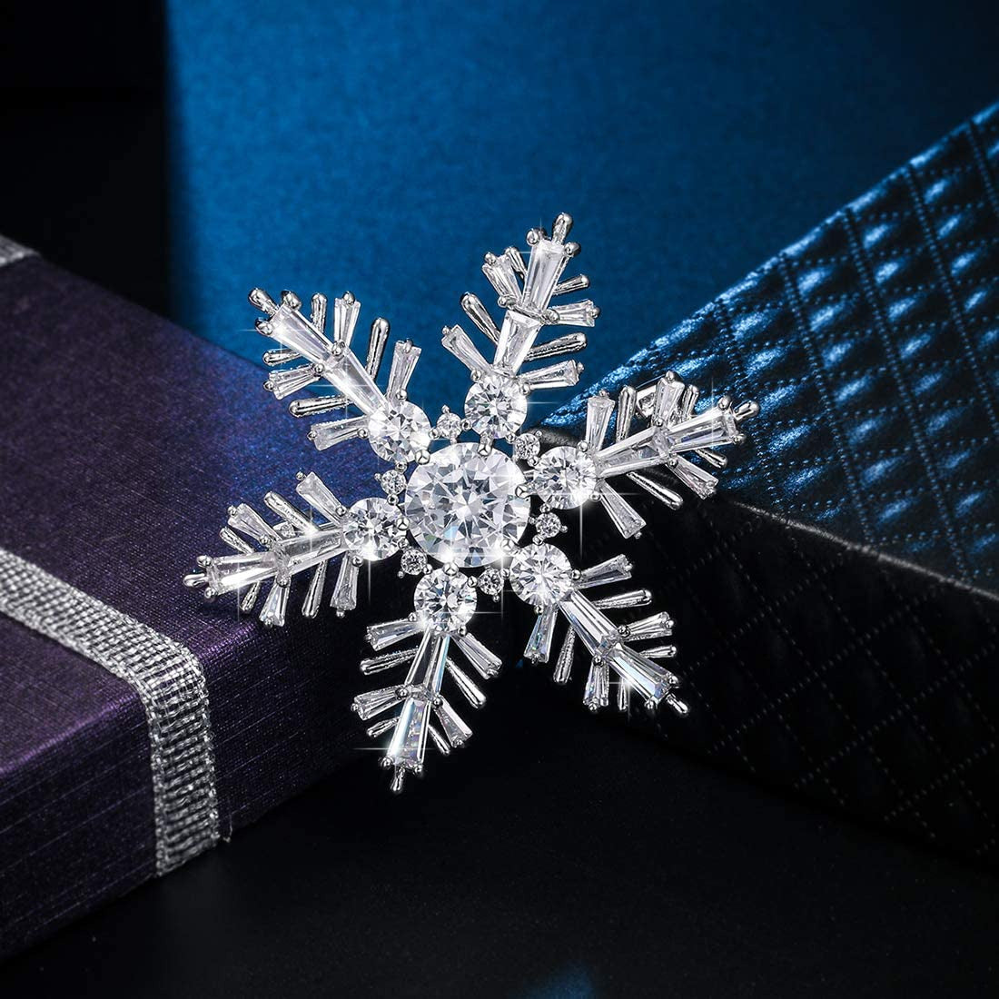 White Gold Plated Cubic Zirconia CZ Winter Art Deco Snowflake Flower Clear Brooc