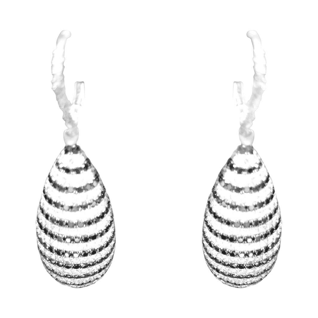 BLACK DIAMOND AND WHITE DIAMOND EARRING