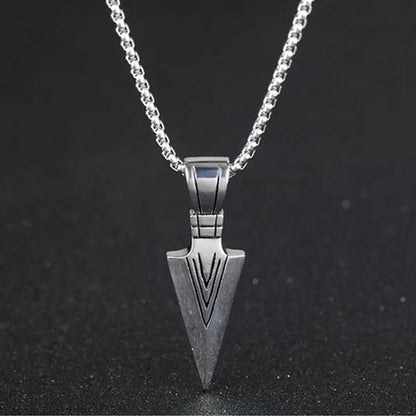 Vintage Men Necklaces Arrowhead Pendant Necklace with 21 Inch Chain Mens Jewelle