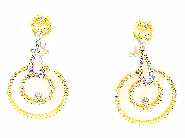 DIAMOND ROUND BRILLIANT DANGLE EARRING IN TWO-TONE GOLD DIAMOND EARRING