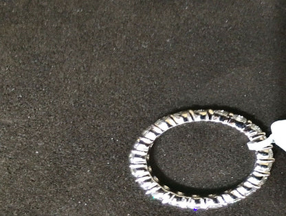 DIAMOND ROUND BRILLIANT SHAPE ETERNITY BAND PRONG SET ALL THE WAY AROUND SET
