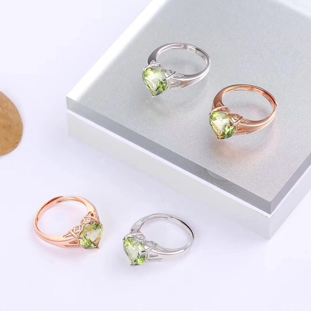 Peridot Ladies Ring with Heart Shape