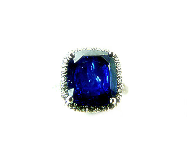 SAPPHIRE BLUE CUSHION SHAPE 12.09X 10.32X 5.81MM DIAMOND
