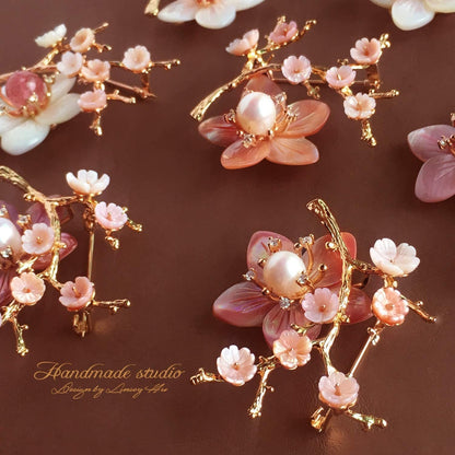 New Year Brooches for Women with Crystal, Flower, Rhinestone Brooches Pins Elega