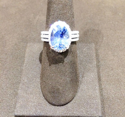 SAPPHIRE OVAL SHAPE DIAMOND ROUND BRILLIANT SHAPE RING