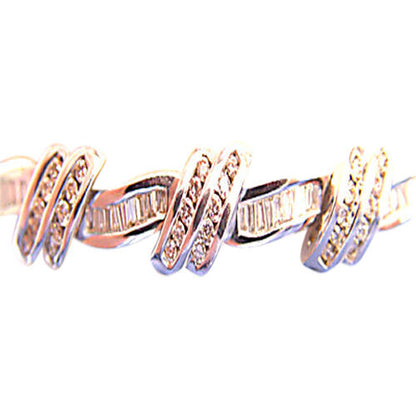 ROUND BRILLIANT CUT AND BAGUETTE CUT CHANNEL SET DIAMOND