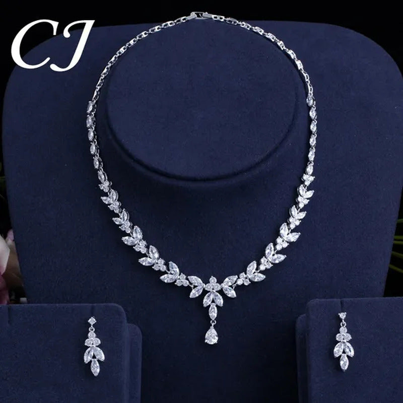 CANDICE Luxury Marquise Cubic Zirconia Diamond Pave Bridal Big Flower Pendant Ne