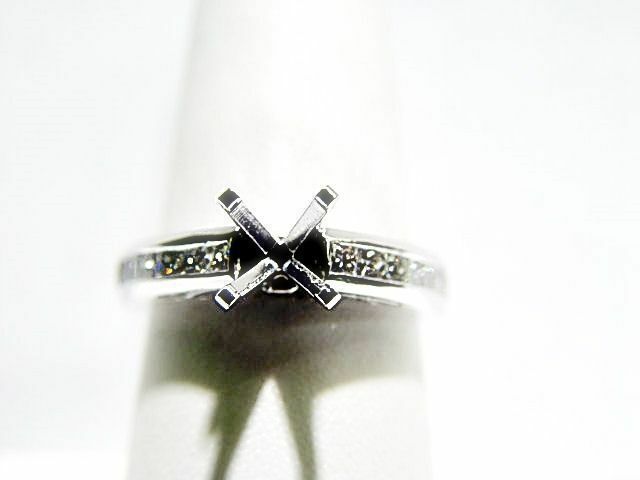 DIAMOND 14 PRINCESS SHAPE CHANNEL SET SETTING 4 PRONG DIAMOND