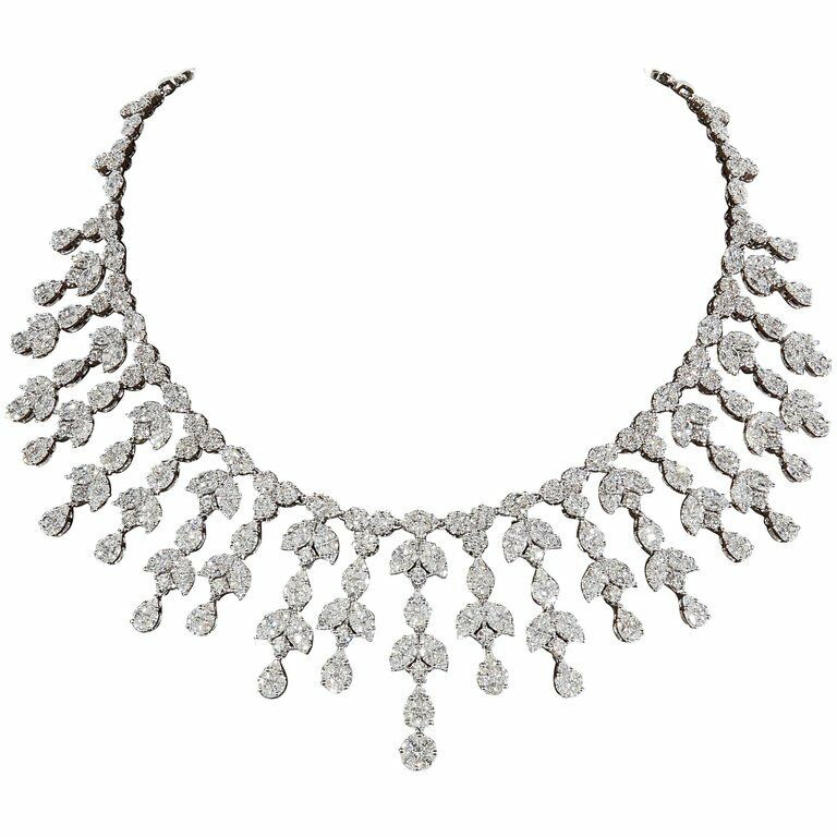 Grand Diamond Drop Necklace 63.29 carats F VS 18 k white gold Necklace Drop