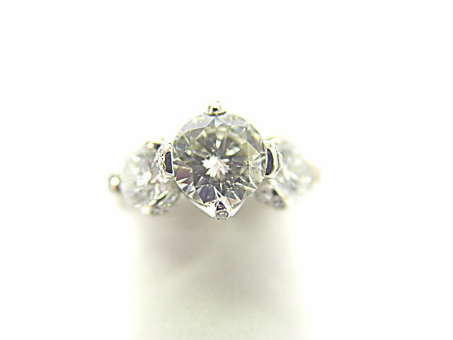 CERTIFIED 3 STONE H SI2 PLATINUM ROUND CENTER 8.44X8.43X5.42MM 2 SIDE 5.98X