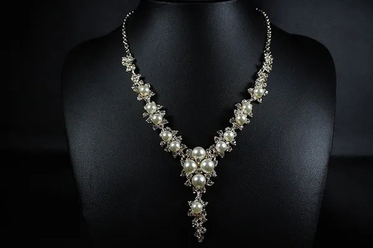 Fashion Clavicular Brilliant Diamond Crystal Necklace Charms Pendant Necklaces H