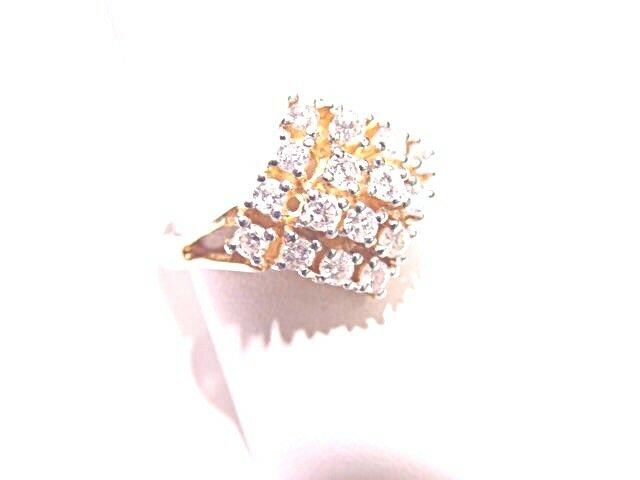 .85 CT 16 STONE 5 POINTERS ROUND BRILLIANT CUT RING
