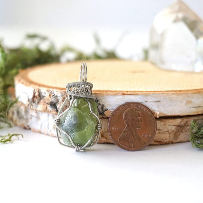 Raw Peridot Crystal Necklace - Green Peridot Pendant - August Birthstone Jewelry