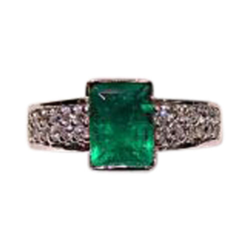 EMERALD CUT EMERALD 1.38 CT AND ROUND BRILLIANT CUT