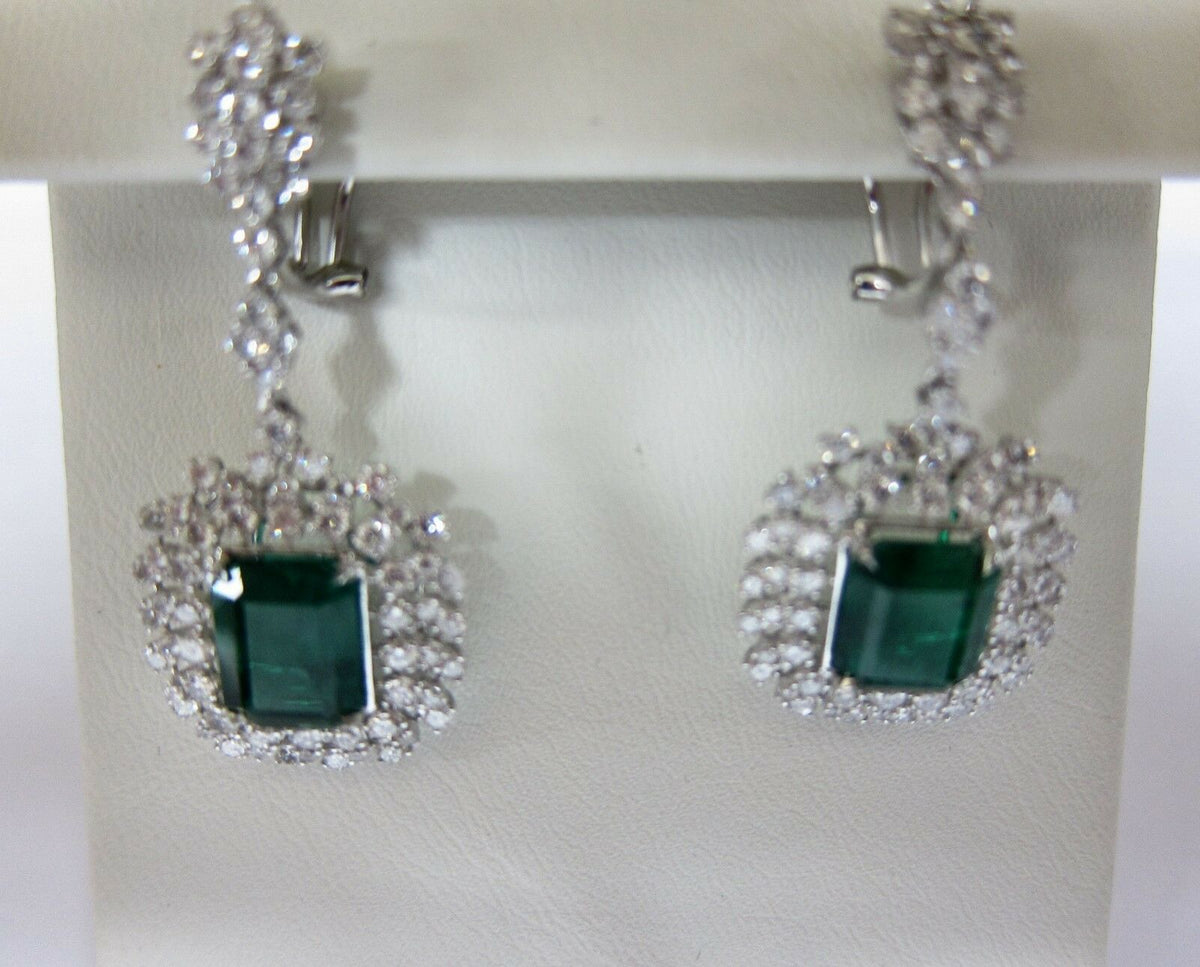 EMERALD GREEN TWO SET ROUND BRILLIANT DIAMOND EARRING