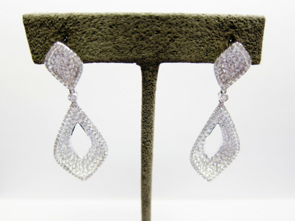 DIAMOND EARRING PAVE STYLE ROUND BRILLIANT SHAPE DIAMOND EARRING