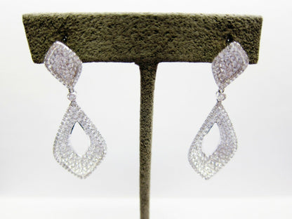 DIAMOND EARRING PAVE STYLE ROUND BRILLIANT SHAPE DIAMOND EARRING