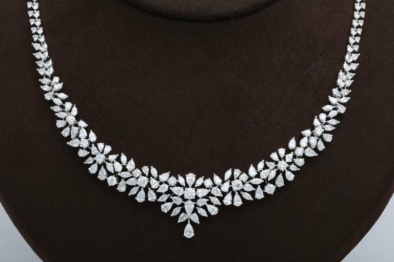 diamond necklace. 20.12 carats of round, pear and marquise shape diamonds 18 k