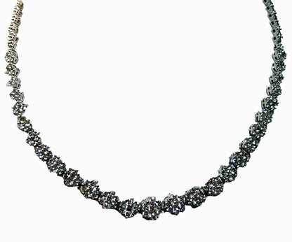 DIAMOND NECKLACE FRONT SET DIAMOND CLUSTER IN FRONT DIAMOND WHITE GOLD NECKLACE