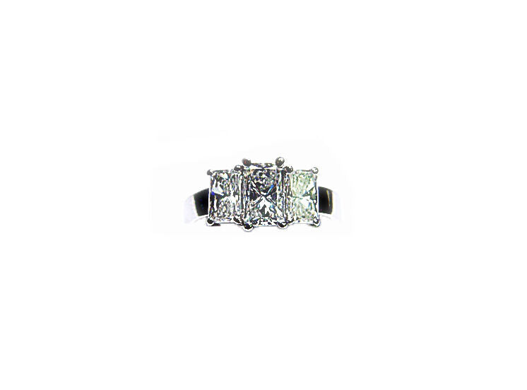 CERTIFIED 3 STONE RING 2.89 CTTW RADIANT DIAMOND CENTER 7.25X4.