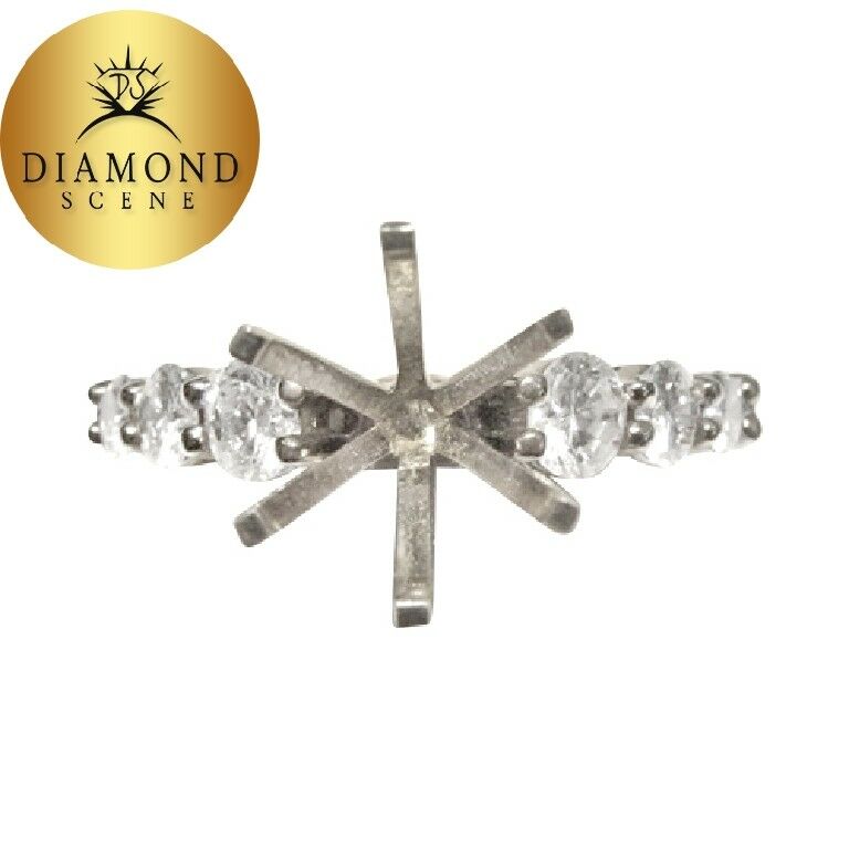 DIAMOND SIX GRADUATED ROUND BRILLIANT SETTING 6 PRONG