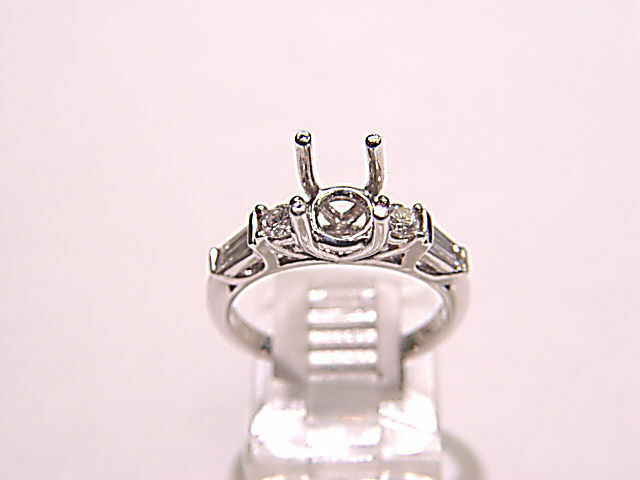 DIAMOND 2 ROUND BR 2 BAGUETTE SHAPE SETTING 4 PRONG DIAMOND SETTING DIAMOND RING