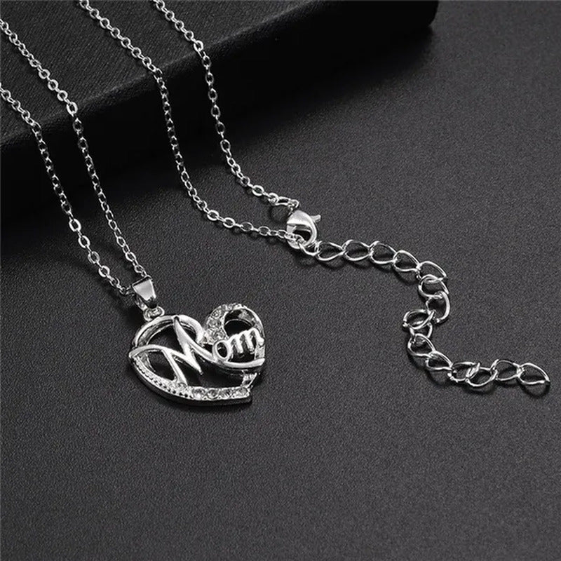 New Fashion Creative Love MOM Necklace Diamond-Encrusted Mom Heart-Shaped Neckla