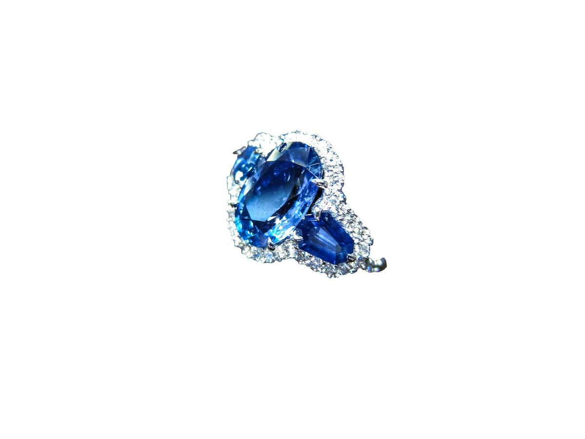 SAPPHIRE OVAL SHPE 12.42X8.22X5.06MM DEPTH SAPPHIRE