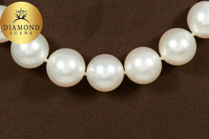 Important South Sea Pearl Necklace with Diamond Clasp