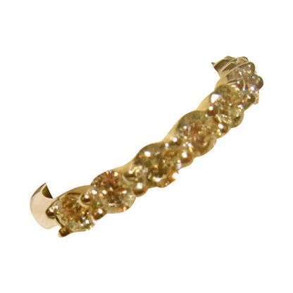 DIAMOND NINE ROUND BRILLIANT COMMON PRONG SET BAND