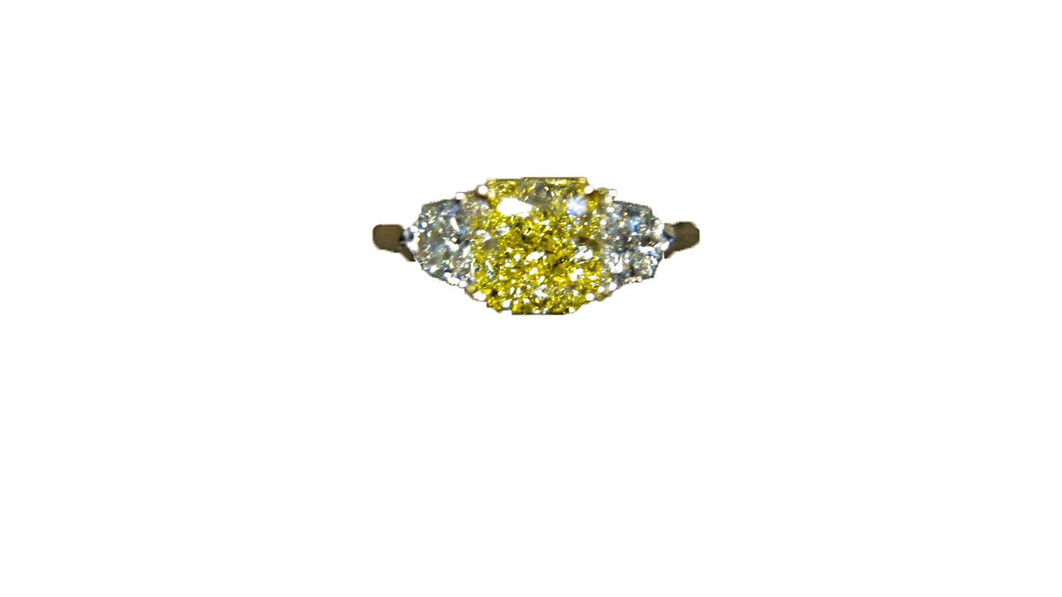 GIA CERTIFIED FANCY YELLOW DIAMOND CUSHION SHAPE SIDE