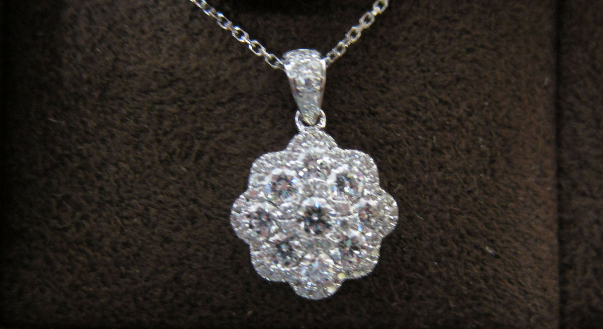 ANTIQUE STYLE DIAMOND ROUND BRILLIANT SHAPE CLUSTER
