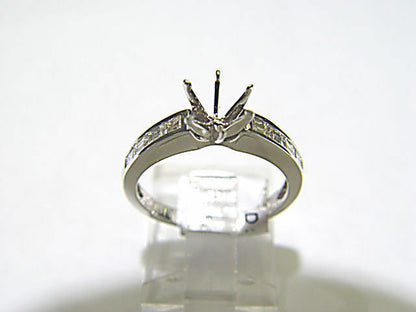 8 BAGUETTE DIAMOND SETTING 6 PRONG FOR A 8.00 MM ROUND