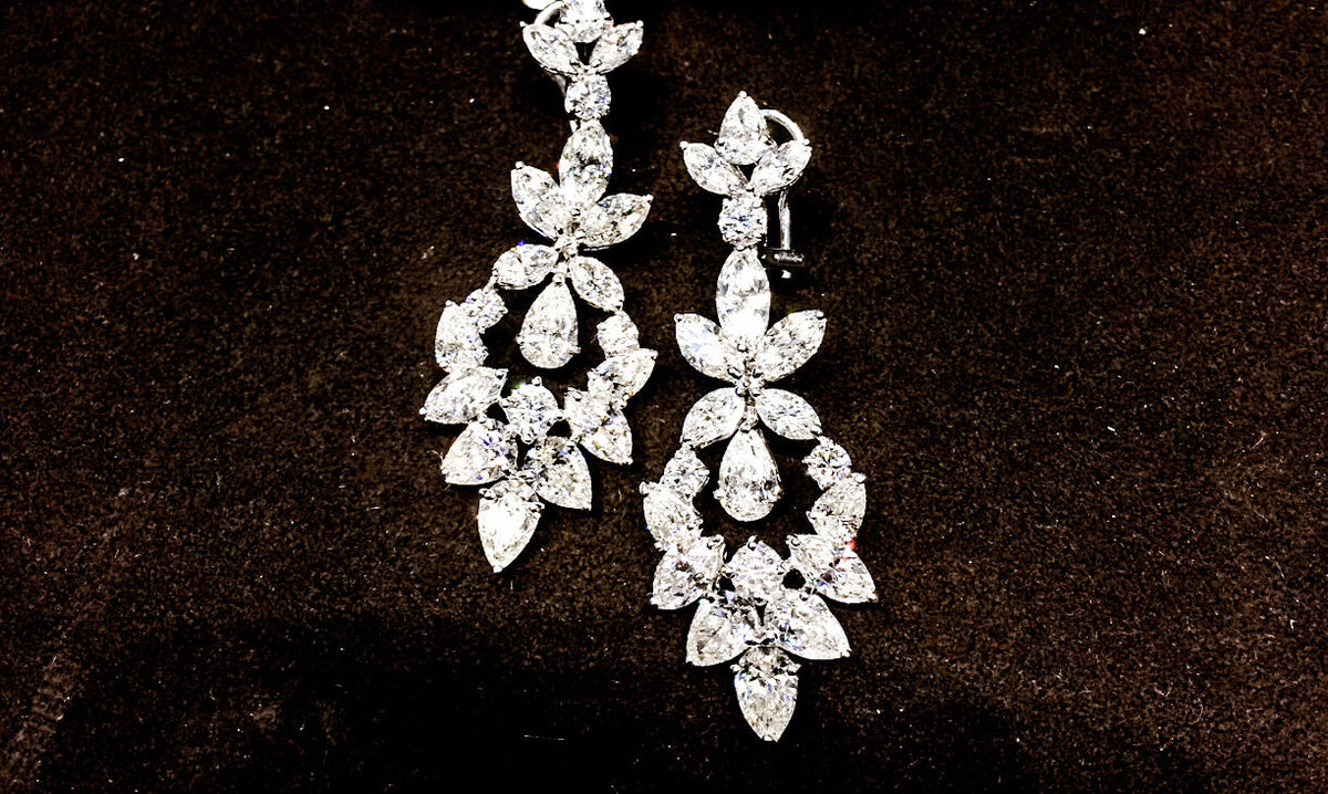 DIAMOND 14 PEAR SHAPE 18 MARQUISE SHAPE 8 ROUND BRILLIANT SHAPE DANGLE EARRING