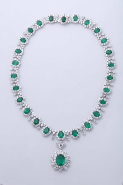 emerald and diamond necklace. 39.09 carats of fine green emerald lariette