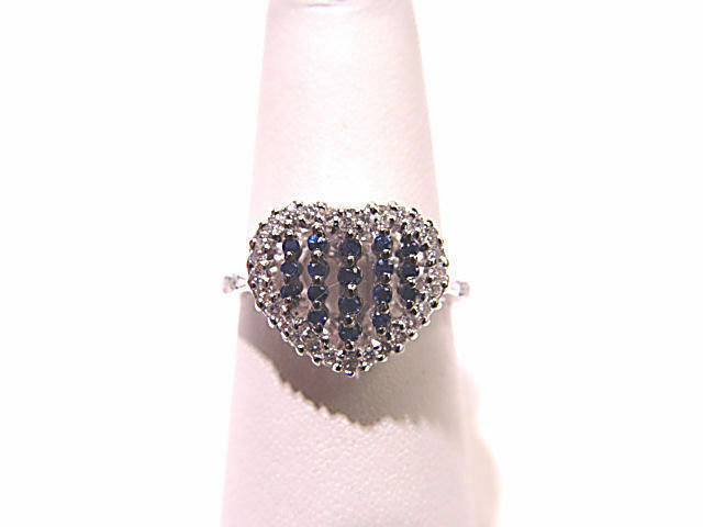 BLUE SAPPHIRE .21 CT ROUND SHAPE DIAMOND .35 CT ROUND SHAPE 18 K WHITE GOLD RING