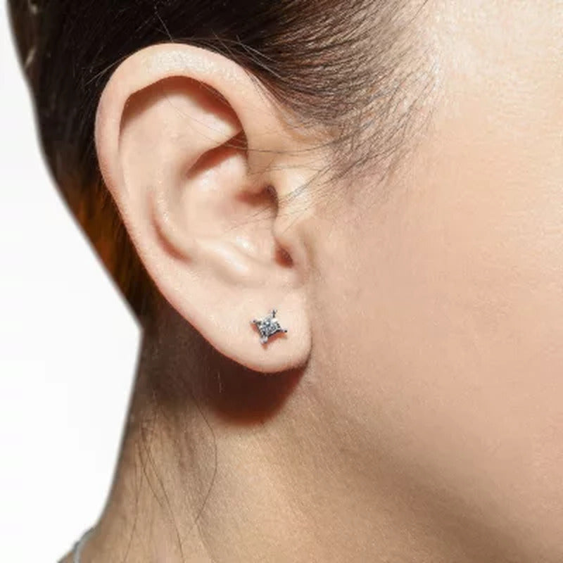 0.13 CT. T.W. Diamond Earring in 14K White Gold