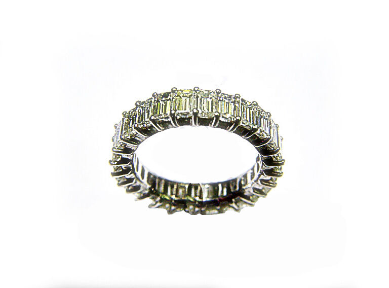 27 EMERALD SHAPE DIAMOND ETERNITY BAND