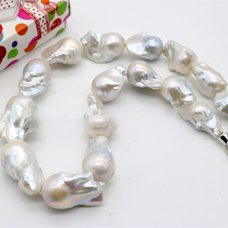 Women'S Fashion Baroque Style Pearl Necklaces