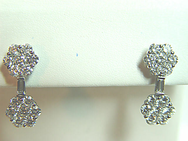 4.65 CT ROUND BAGUETTE SHAPE G COLOR VS1/2 CLARITY GRADE DIAMOND EARRING 18 K