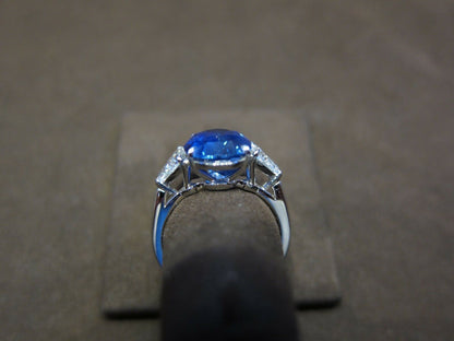 SAPPHIRE OVAL SHAPE DIAMOND TRILLION SHAPE RING