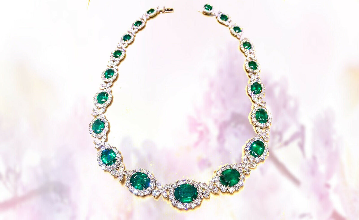 EMERALD GREEN OVAL SHAPE SET DIAMOND PEAR MARQUISE ROUND SHAPE DIAMOND NECKLACE