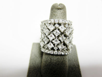 DIAMOND ANNIVERSARY BAND ROUND BRILLIANT SHAPE SET PRINCESS