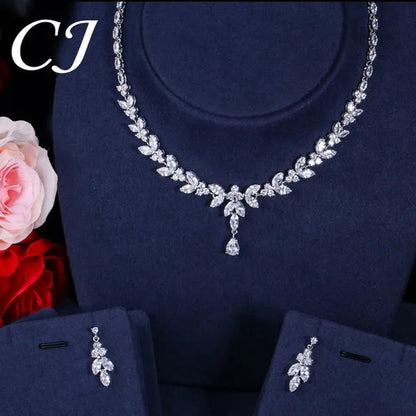 CANDICE Luxury Marquise Cubic Zirconia Diamond Pave Bridal Big Flower Pendant Ne
