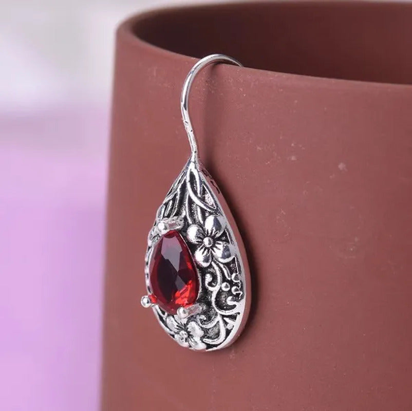 Diamond for Women Waterdrop Pear Carved Red Topaz Gemstone Garnet Earrings Jewel