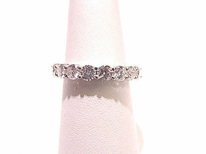 18 DIAMONDS COMMON PRONG SET ALL AROUND ETERNITY DIAMOND ANNIVERSARY BAND